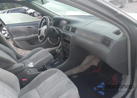 1998 Toyota Camry Ce/Le/Xle z USA, uszkodzony, nr VIN JT2BG22K4W0156025